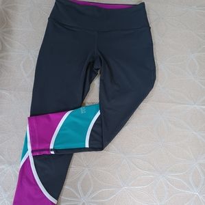 Victoria's Secret Knockout Capris